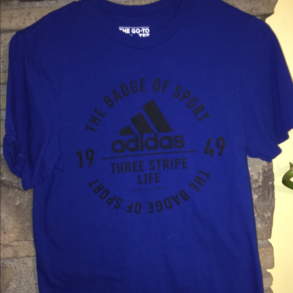 Adidas tee